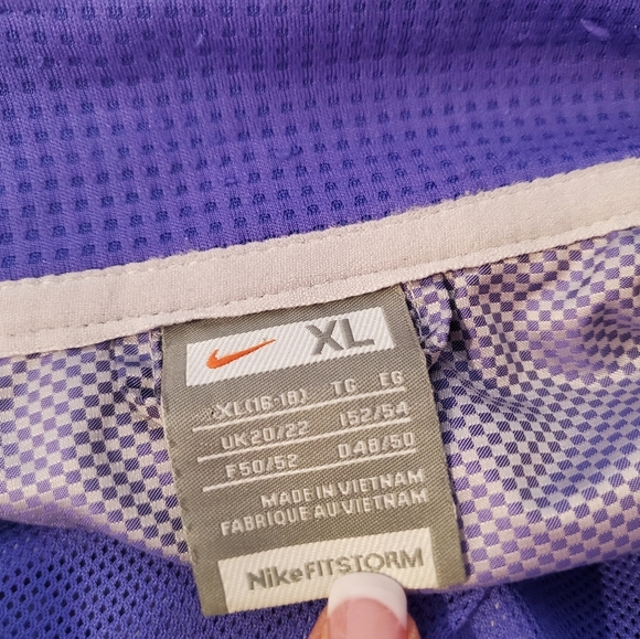 Nike Fits Form Lavender Jacket - Picture 7 of 7
